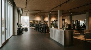 How smart access systems stop tailgating and secure unstaffed fitness clubs